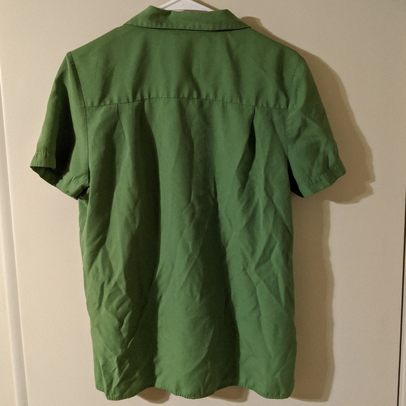 Karen Scott size Medium button up shirt - Picture 2 of 4